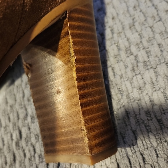 Michael kors suede/leather high boots, size 8 & 1/2. - Picture 7 of 16